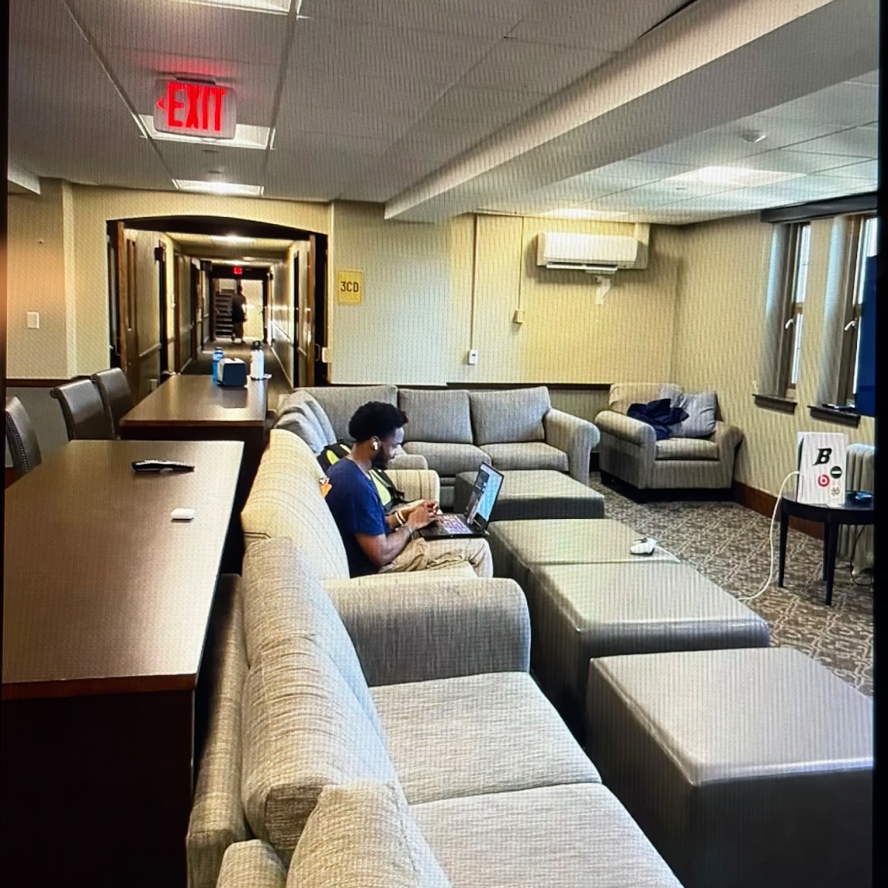 Center Lounge 3rd Floor